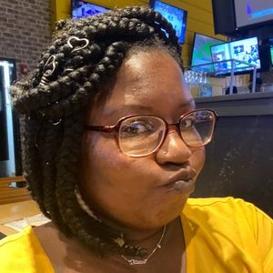 Meet your Posher, Tamya